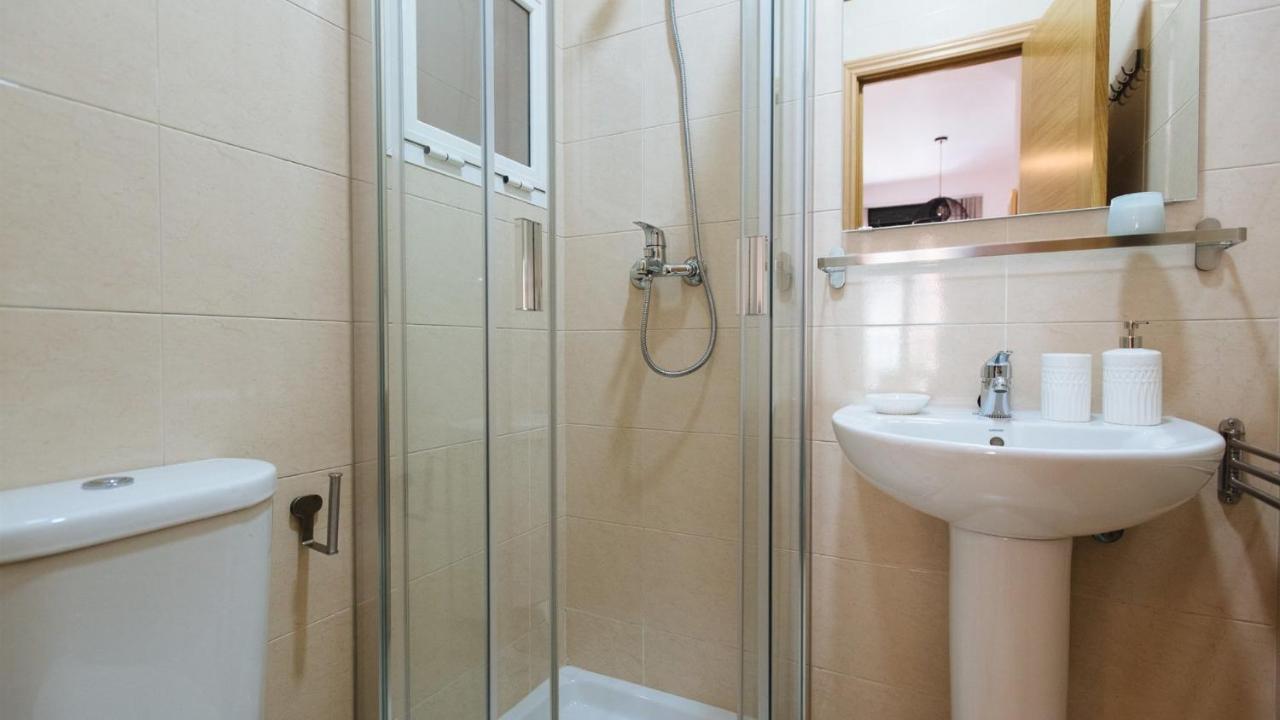 Chiqui And Vicente Suite Apartments Seville Ngoại thất bức ảnh