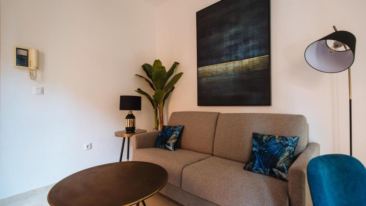 Chiqui And Vicente Suite Apartments Seville Ngoại thất bức ảnh