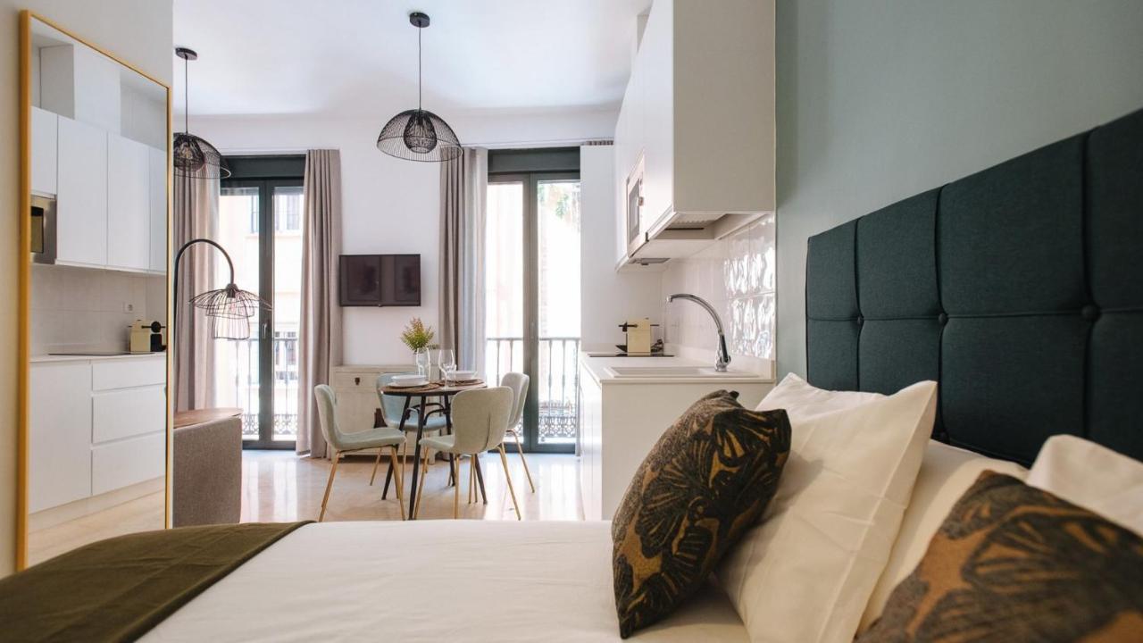 Chiqui And Vicente Suite Apartments Seville Ngoại thất bức ảnh
